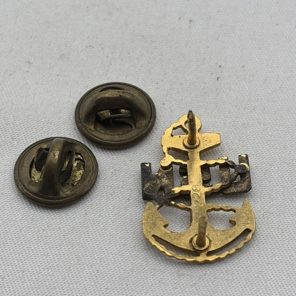United States Navy Anchor Gold Tone Military Lapel Hat Pin USN